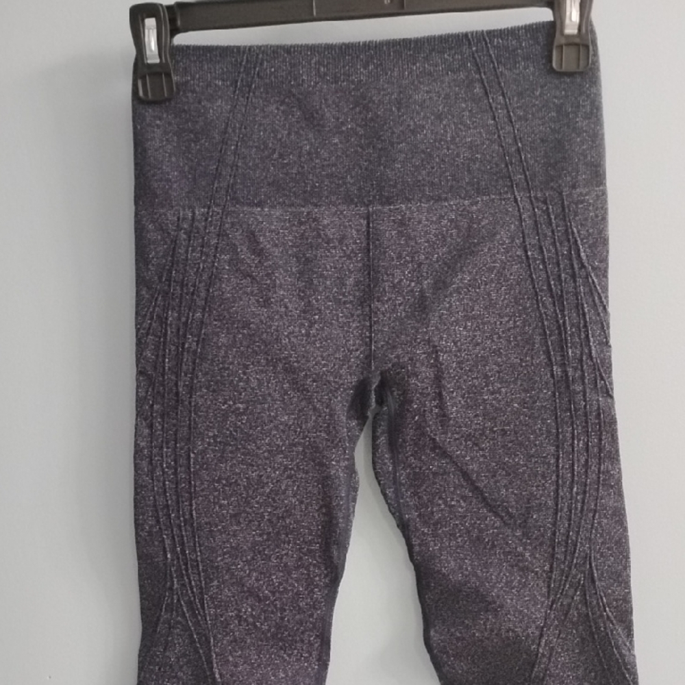 🌹NWT Fabletics Leggings In Sparkling Midnight Navy Blue Size Small